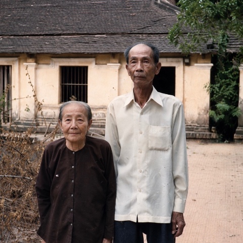 TRƯƠNG THỊ VIỆT